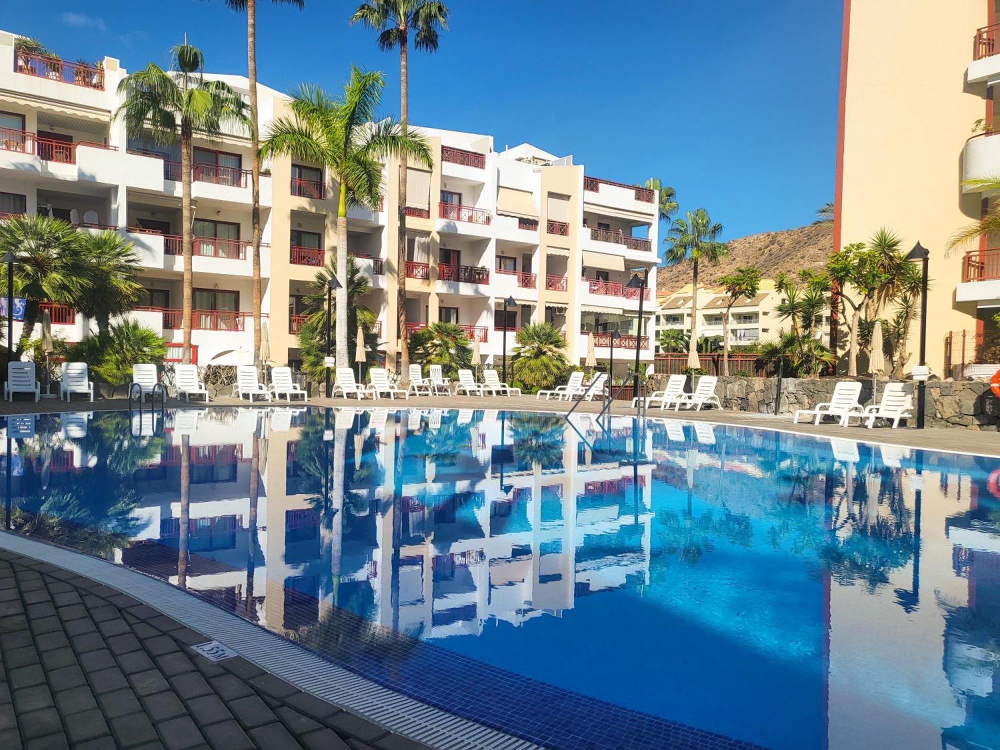 Oasis Palm Mar By Helloapartments ภายนอก รูปภาพ